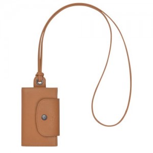 Longchamp Le Pliage Cuir Card holder with necklace Hazelnut | ICTKMZG-48