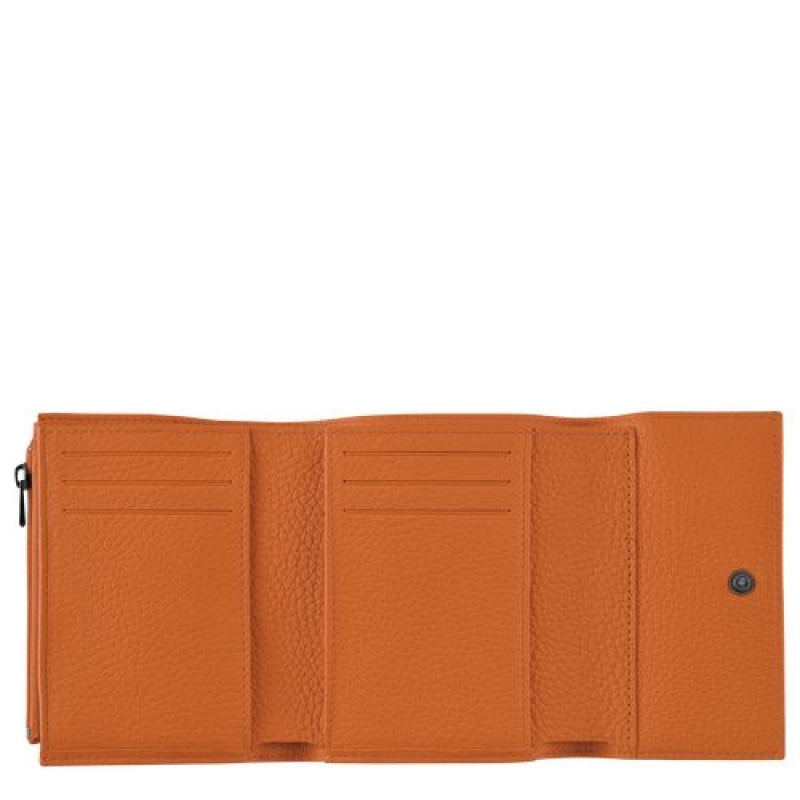 Longchamp Roseau Essential Compact wallet Saffron | JGHMRWB-27